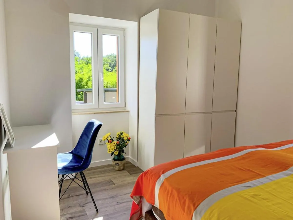 Villa Telma In Kostrcani - Haus Fuer 8-10 Personen